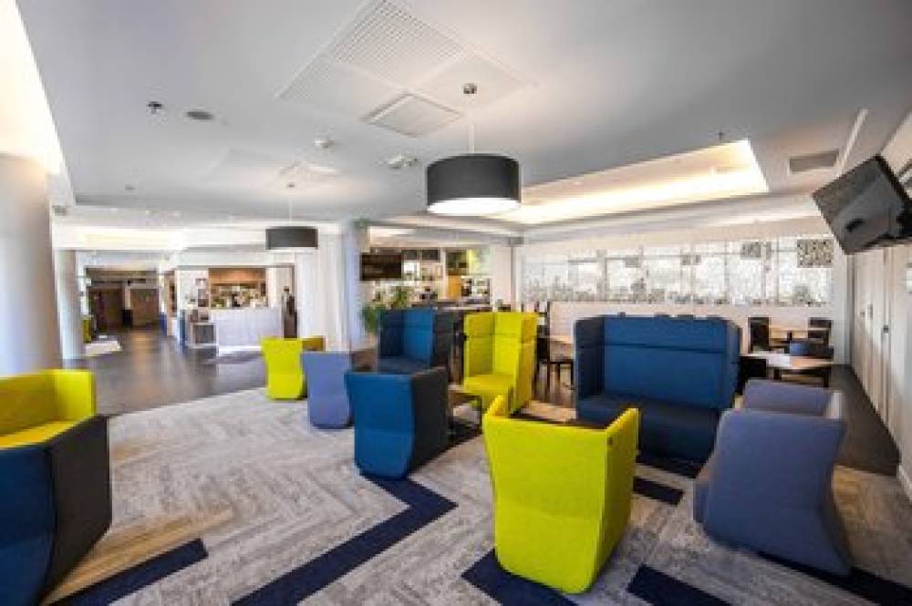 Courtyard By Marriott Toulouse Airport 6