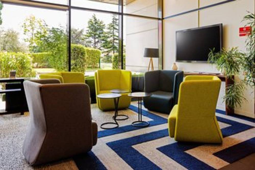 Courtyard By Marriott Toulouse Airport 3