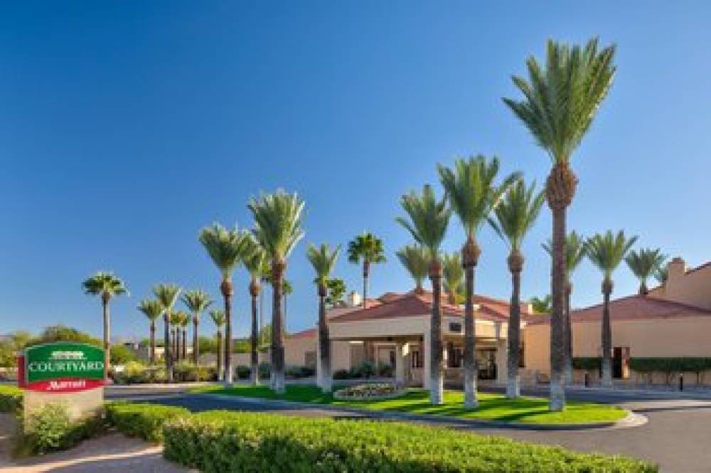 Courtyard By Marriott Tucson Airport 1