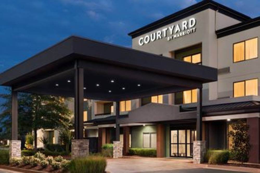 Courtyard By Marriott Tulsa Central 3