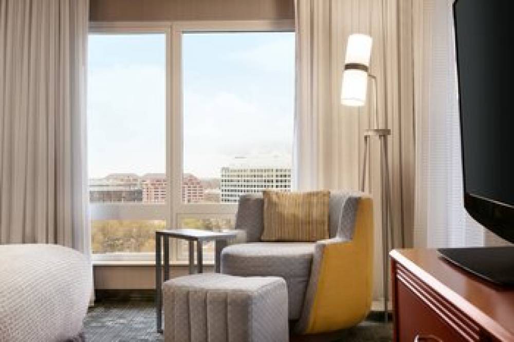 Courtyard By Marriott Tysons McLean 7