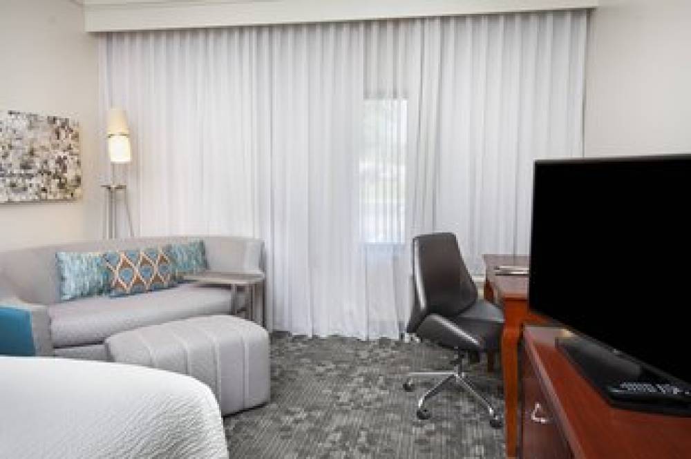 Courtyard By Marriott Valdosta 6