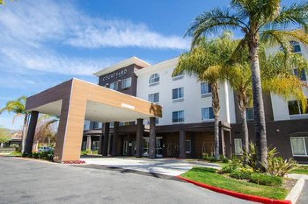 Courtyard By Marriott Ventura Simi Valley 2