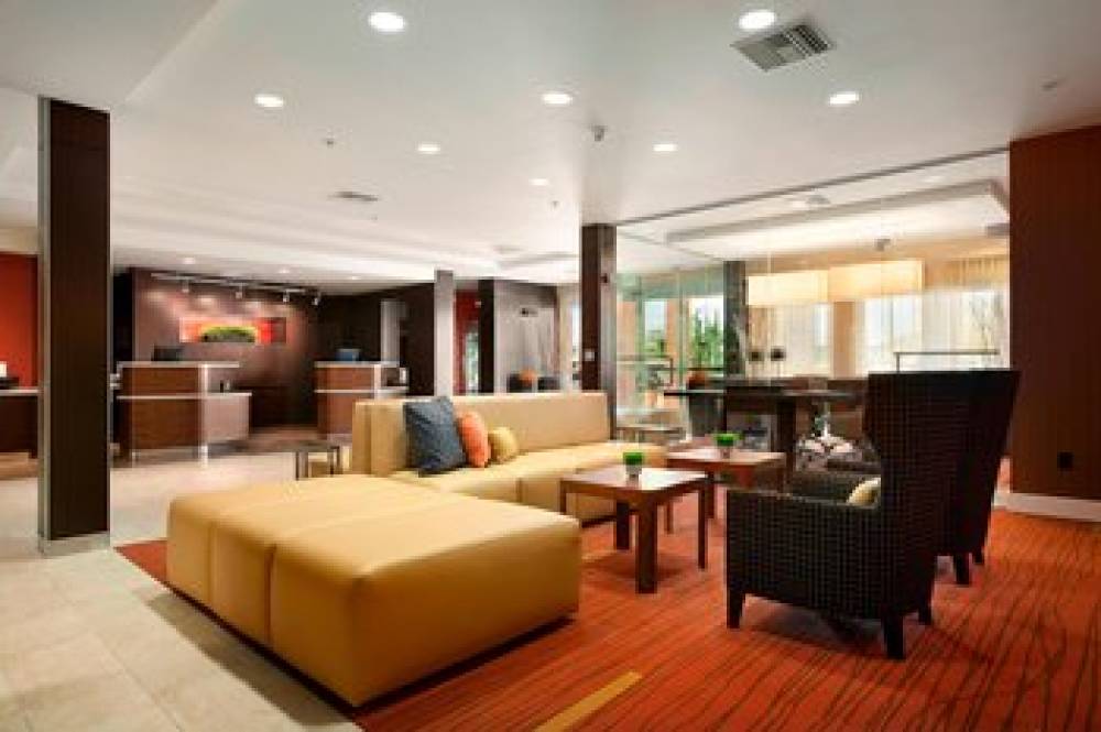 Courtyard By Marriott Ventura Simi Valley 1