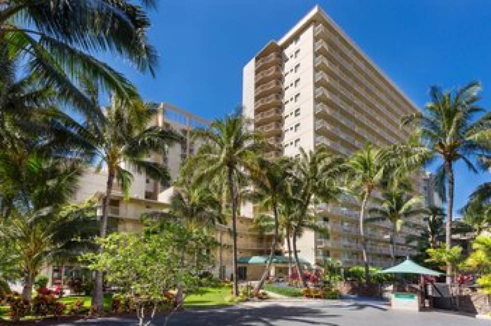 Courtyard By Marriott Waikiki Beach 3