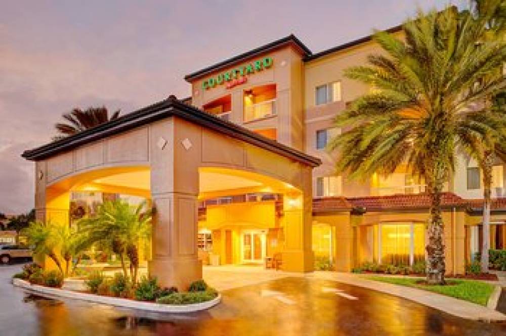 Courtyard By Marriott West Palm Beach Airport 2