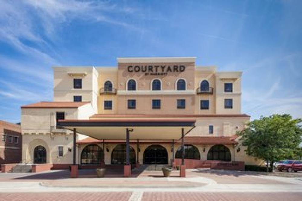 Courtyard By Marriott Wichita At Old Town 1