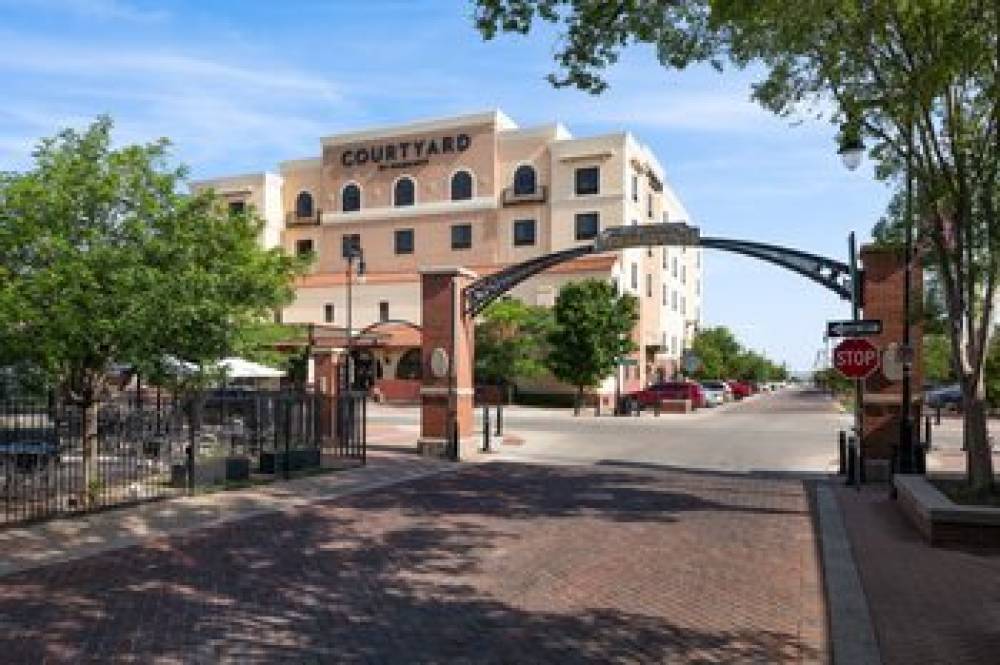 Courtyard By Marriott Wichita At Old Town 5