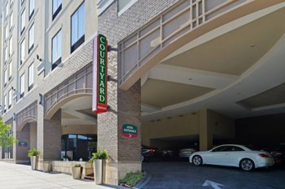 Courtyard By Marriott Wilmington Downtown Historic District 3