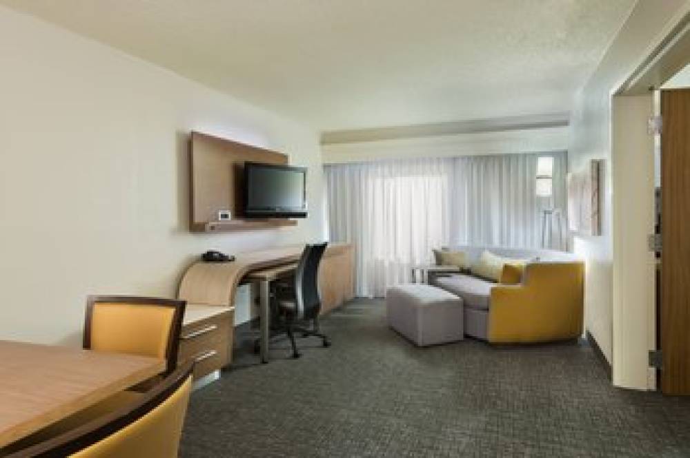 Courtyard By Marriott Wilmington Wrightsville Beach 10