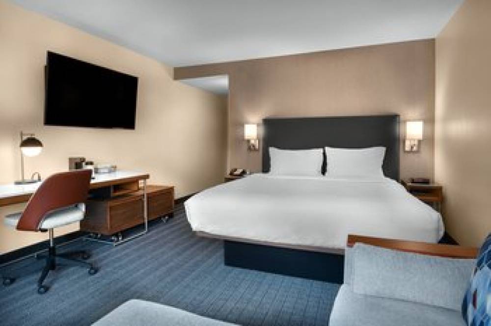 Courtyard By Marriott Winston-Salem Hanes Mall 7