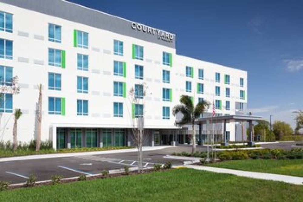 Courtyard By Marriott Winter Haven 2