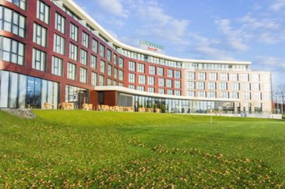 Courtyard By Marriott Wolfsburg 3