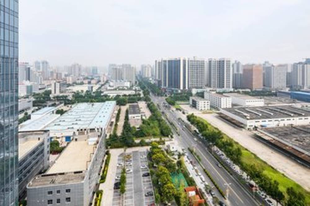 Courtyard By Marriott Xian North 10