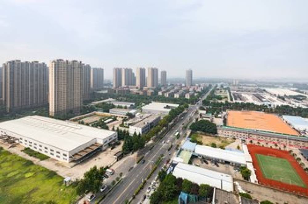 Courtyard By Marriott Xian North 8