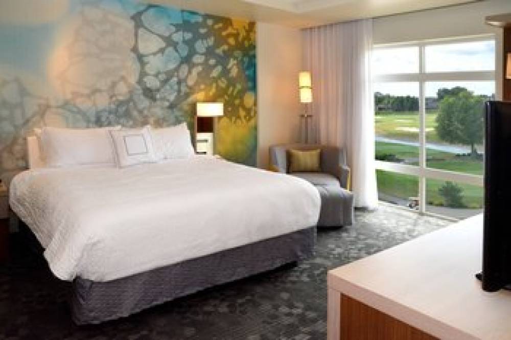 Courtyard By Marriott Youngstown Canfield 8