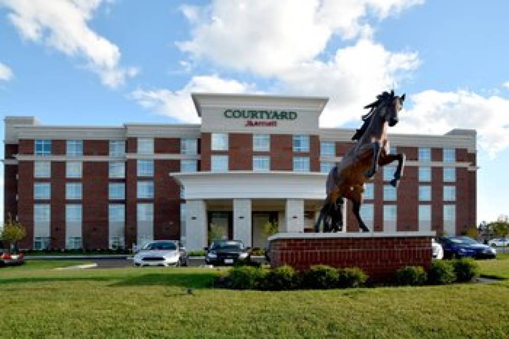 Courtyard By Marriott Youngstown Canfield 3