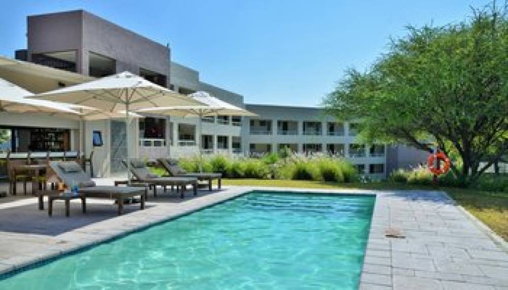 CRESTA MAUN HOTEL 1