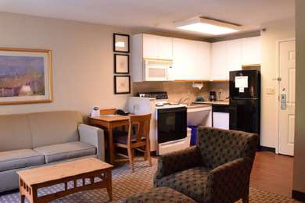 Cresthill Suites Syracuse 9