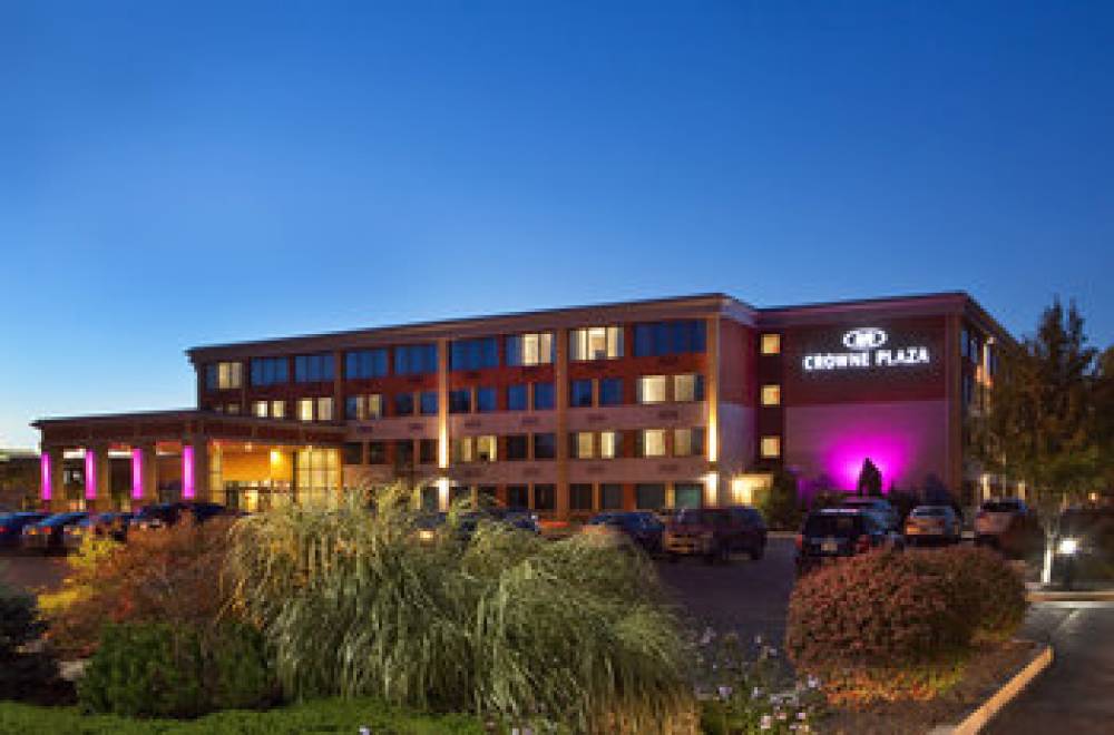 Crowne Plaza Boston Woburn