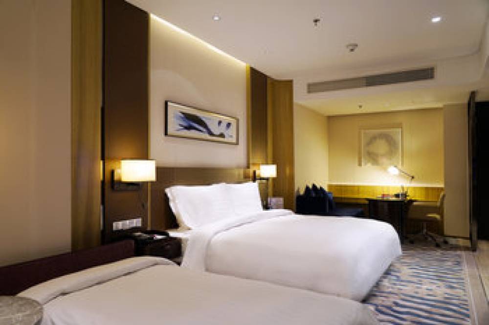 CROWNE PLAZA DALIAN SPORTS CENTER 4