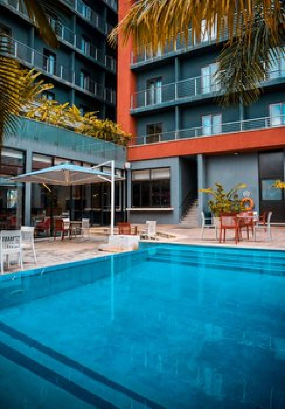 CROWNE PLAZA DAR ES SALAAM 3