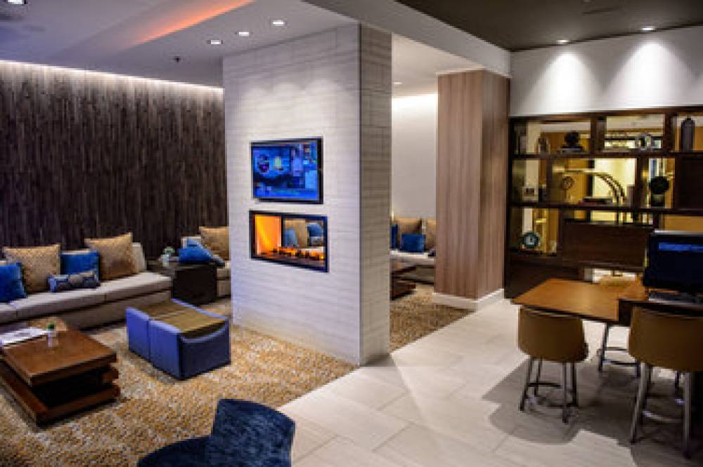 Crowne Plaza DULLES AIRPORT 4