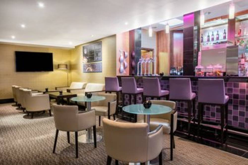 CROWNE PLAZA EALING 4