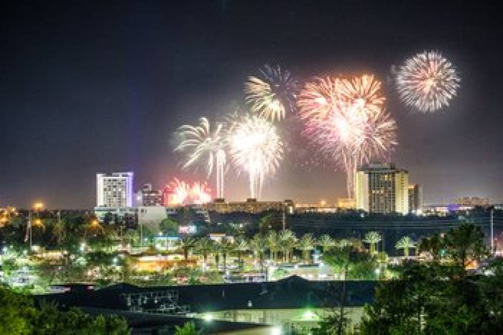 CROWNE PLAZA LAKE BUENA VISTA 5