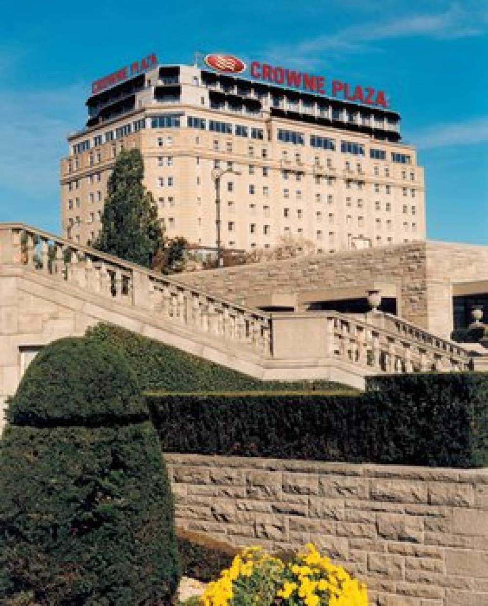 Crowne Plaza NIAGARA FALLS-FALLSVIEW 3