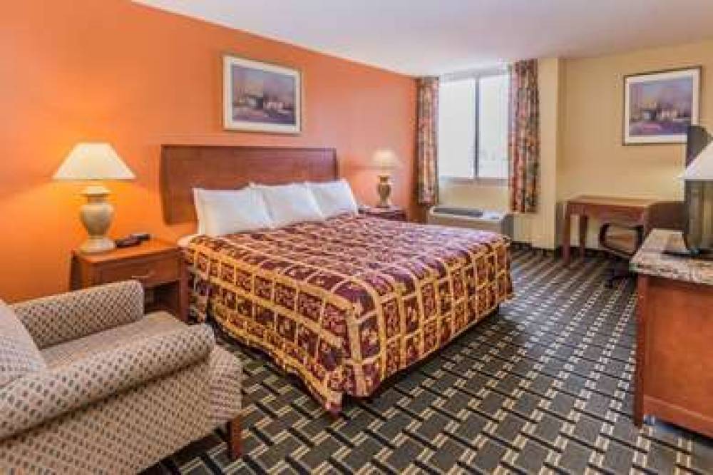 Days Hotel By Wyndham Danville Conference Center 7