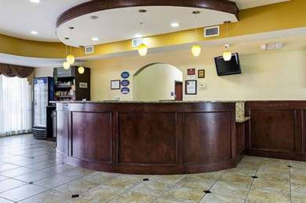 DAYS INN AND SUITES HOUSTON 5