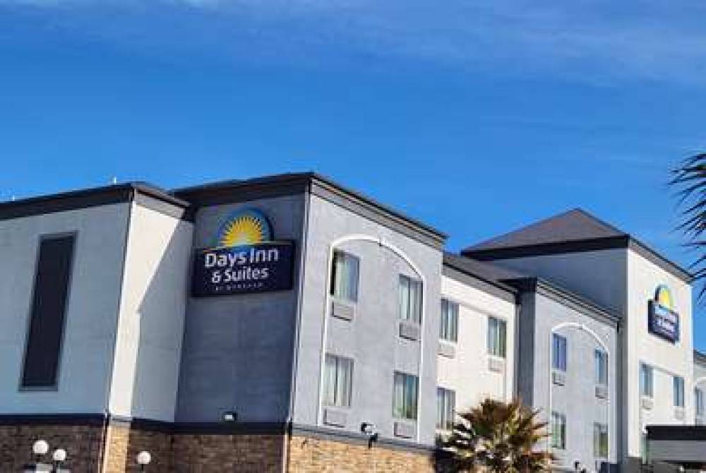 Days Inn And Suites Houston