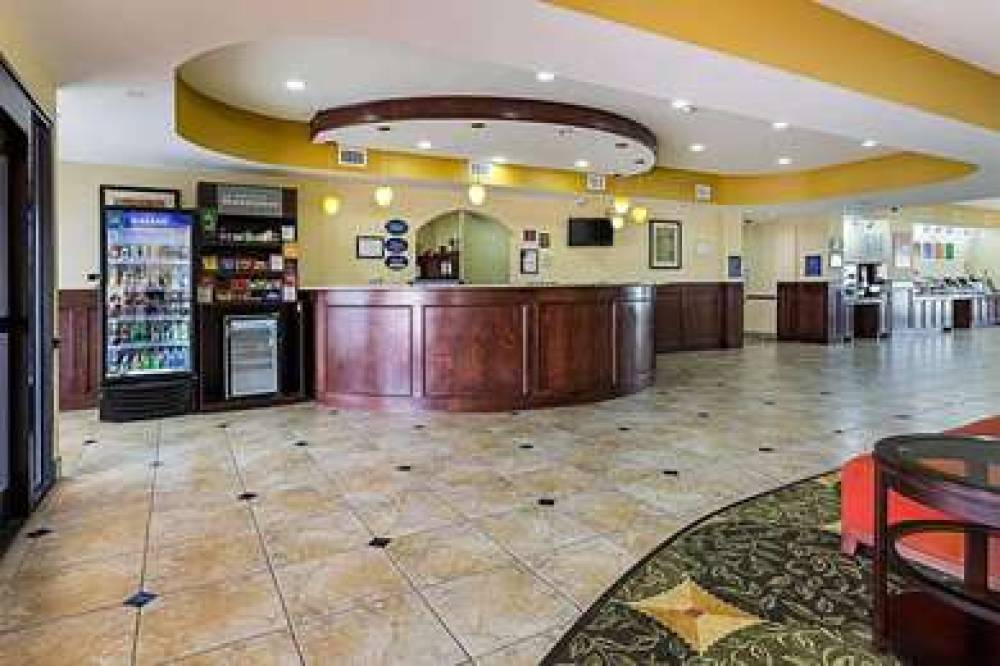 DAYS INN AND SUITES HOUSTON 6