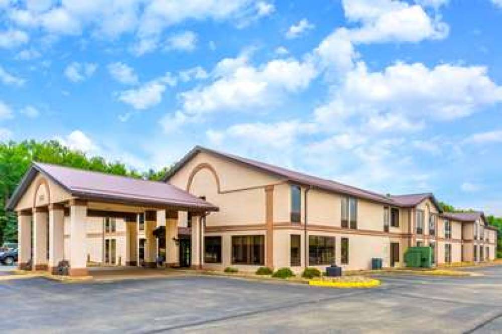 DAYS INN BLAIRSVILLE 4