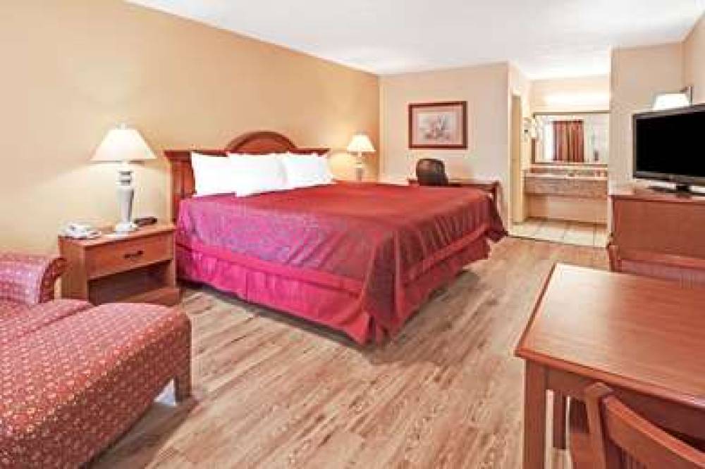 DAYS INN BOERNE 8