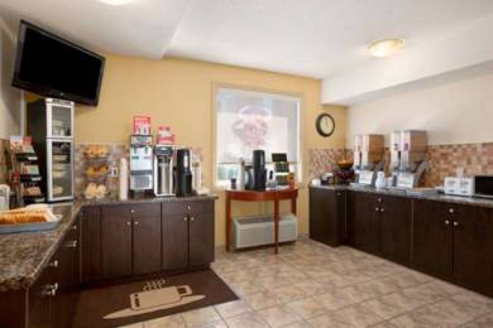 Days Inn Bonnyville 9