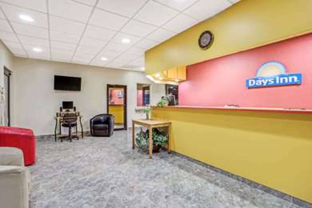 Days Inn Bradenton - Near The Gulf 4