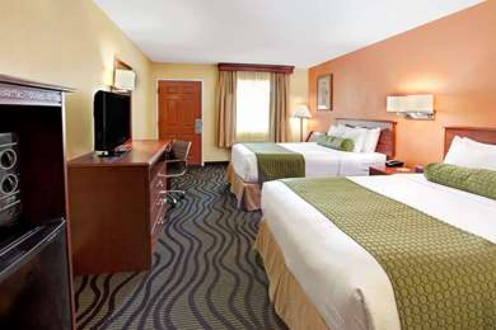 Days Inn By Wyndham Acworth 10