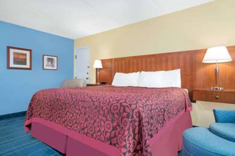 Days Inn By Wyndham Alexandria MN 5