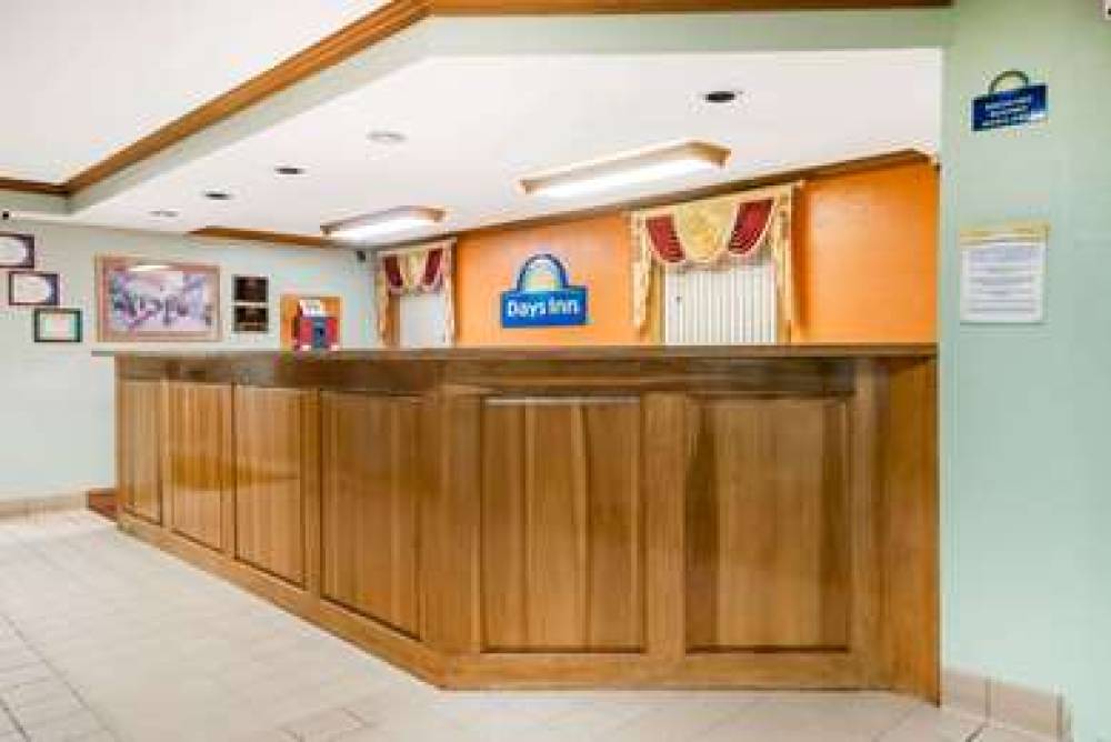 Days Inn By Wyndham Amherst 2