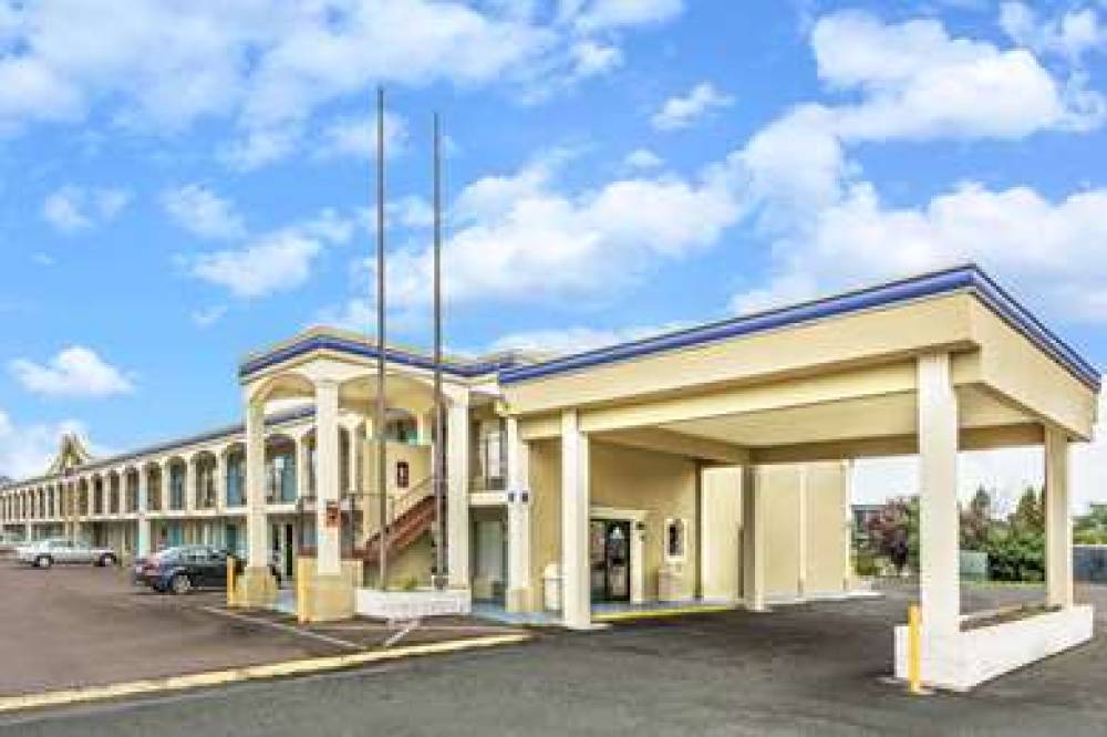 Days Inn By Wyndham Ashland 1