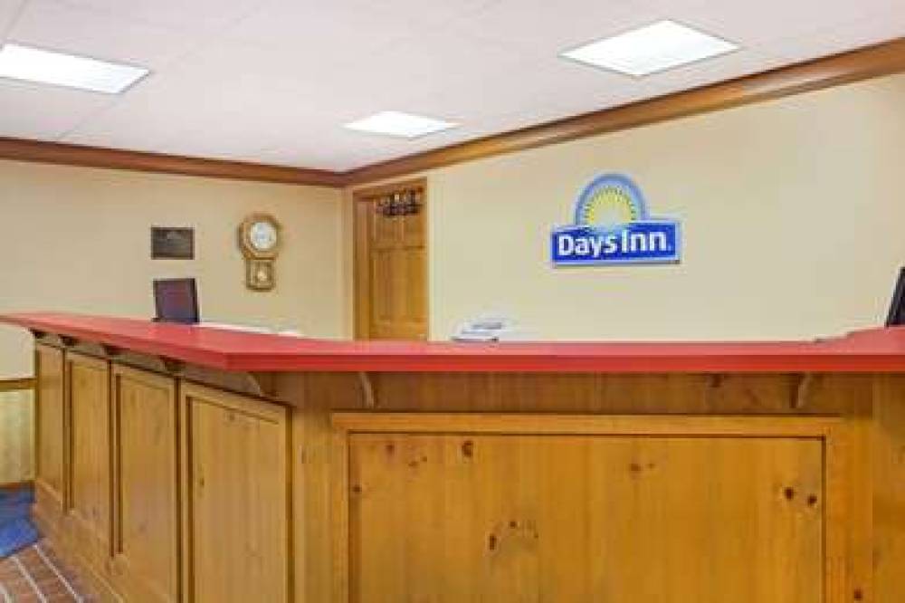 Days Inn By Wyndham Auburn 3