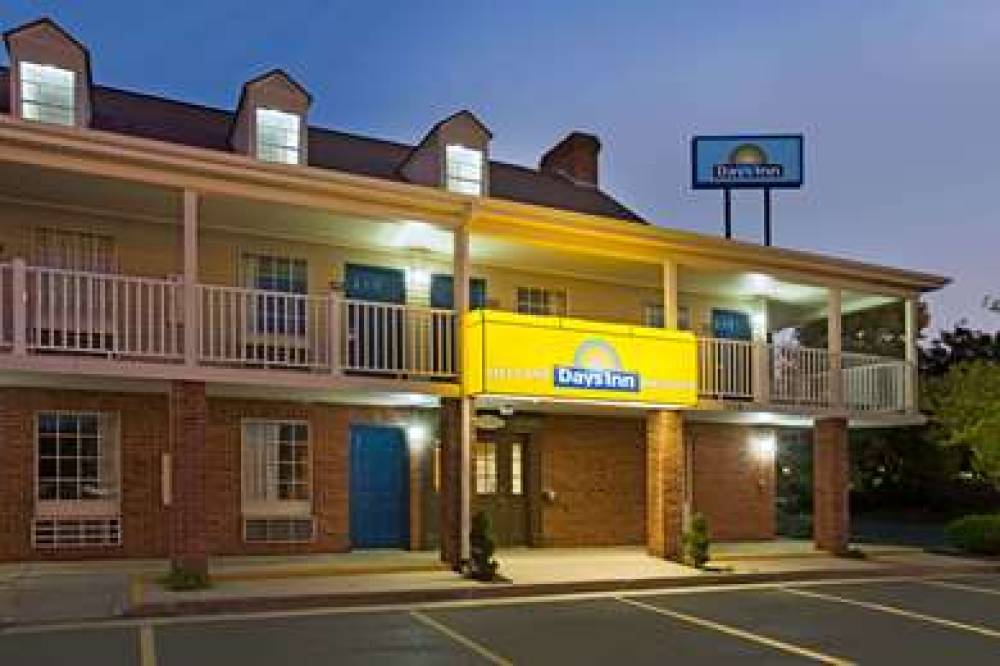 Days Inn By Wyndham Auburn