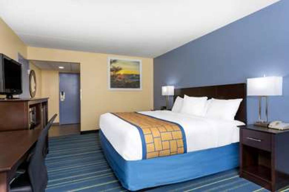 DAYS INN BY WYNDHAM AUGUSTA 6