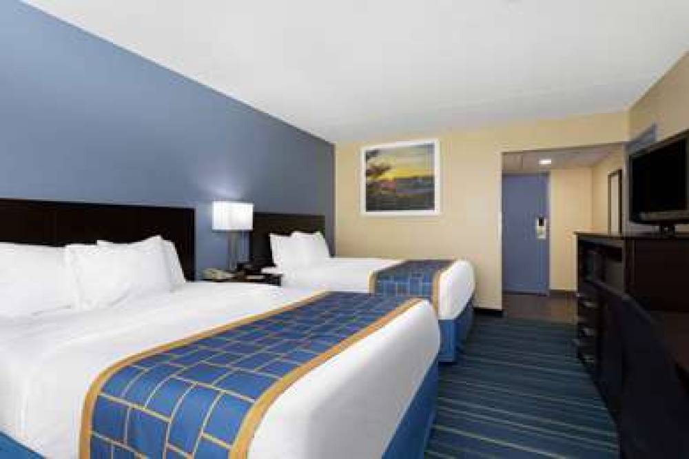 DAYS INN BY WYNDHAM AUGUSTA 3