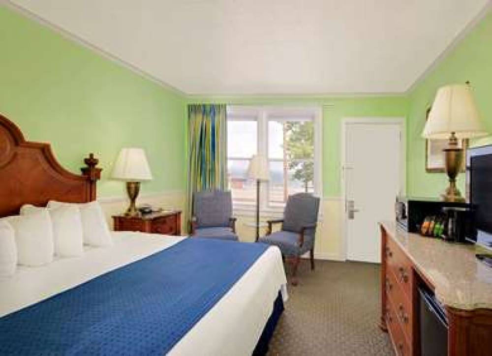 Days Inn By Wyndham Bar Harbor 9