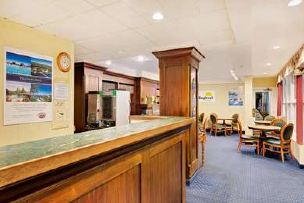 Days Inn By Wyndham Bar Harbor 7