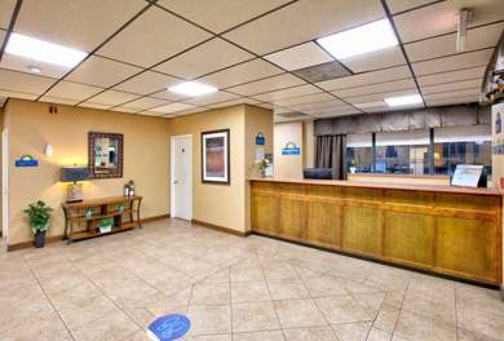 Days Inn By Wyndham Batesville 6