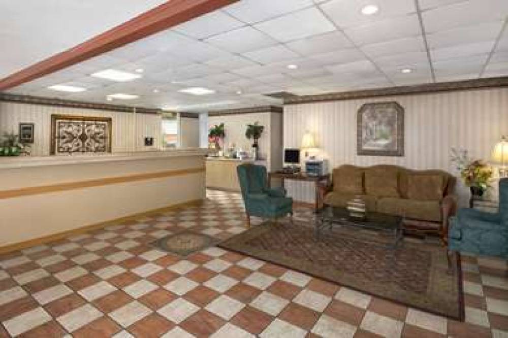 Days Inn By Wyndham Birmingham Vestavia Hills 2